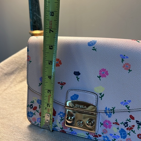 Furla Floral Beige Crossbody Bag - Picture 14 of 16